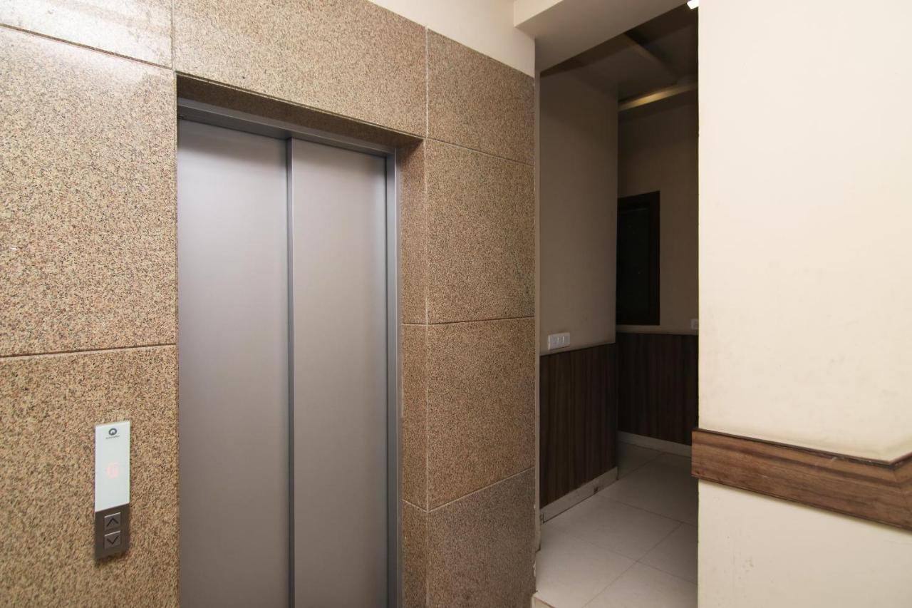 Hotel Merry Gold Neu-Delhi Exterior foto