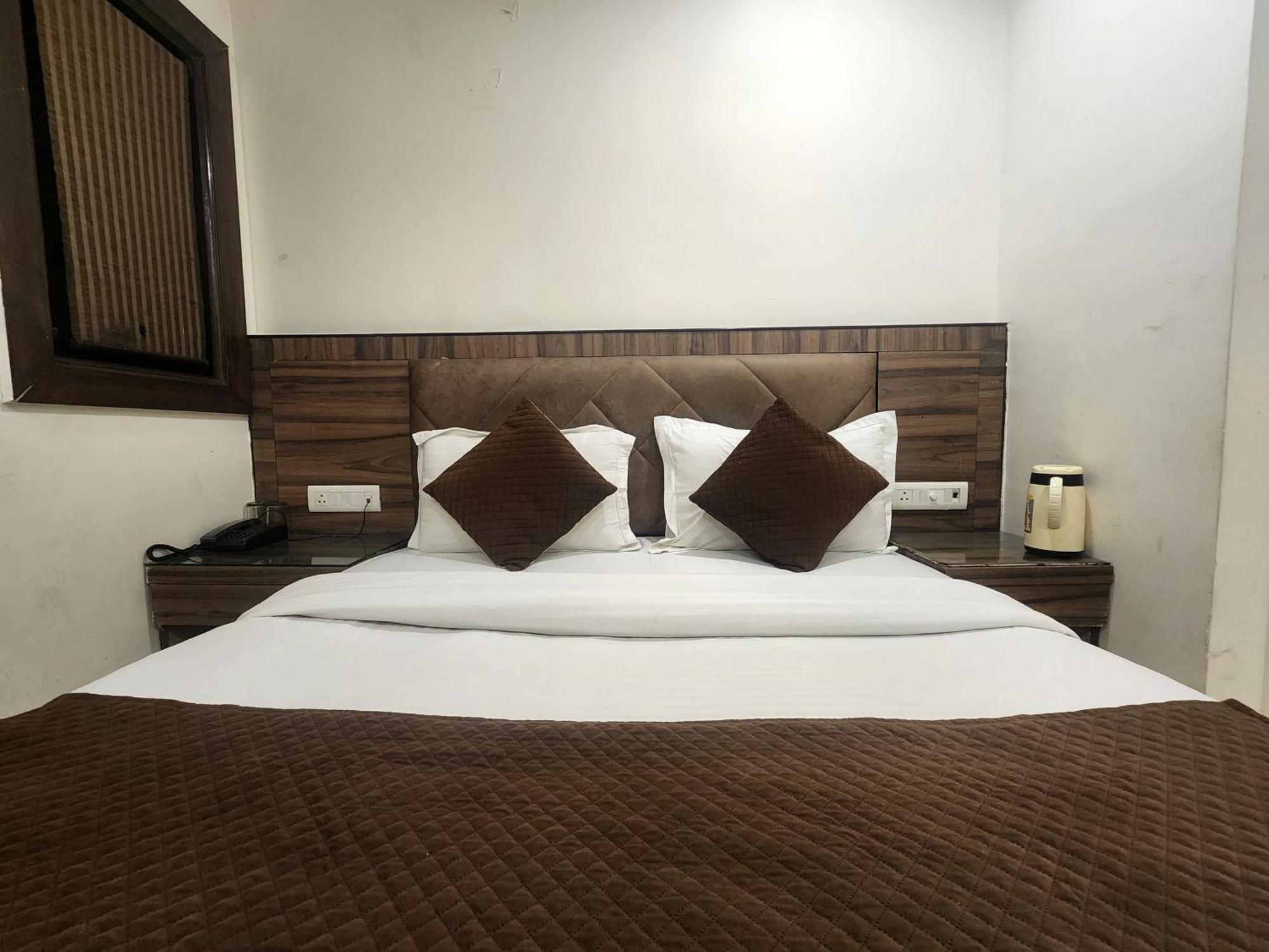 Hotel Merry Gold Neu-Delhi Exterior foto